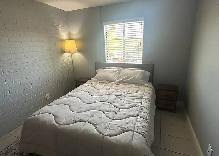 2b1b Location In Phx|pool|airport Holiday home *